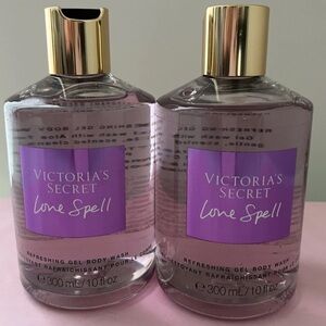 VS LOVE SPELL REFRESHING GEL BODY WASH LOT OF 2 NWT
